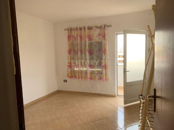 SHESIM APARTAMENT 2+1 NE QENDER,TE PIAZZA.