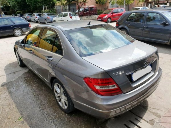 MERCEDEZ-BENZ C-220 BLUE EFFICENCY 2012