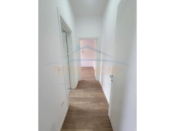 Qera, Apartament 2+1+Post Parkimi, Për Zyra, Rruga e Kavajës