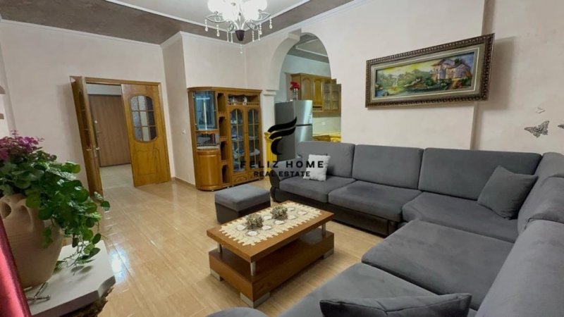 APARTAMENT ME QERA,RRUGA 5 MAJI,55.000 LEKE