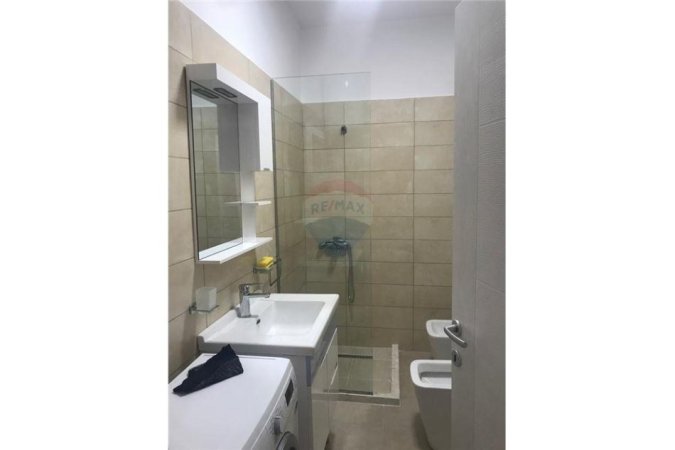 Apartament 1+1 per shitje ne Porcelan!