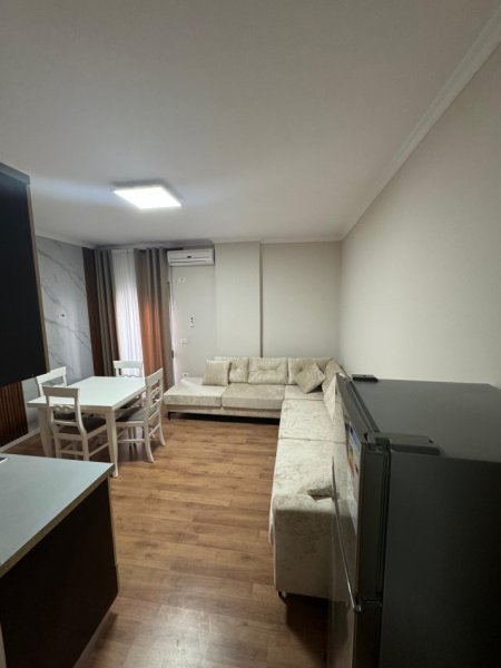 Shitet apartament 1+1 prane Kamelias Shkembi Kavajes.