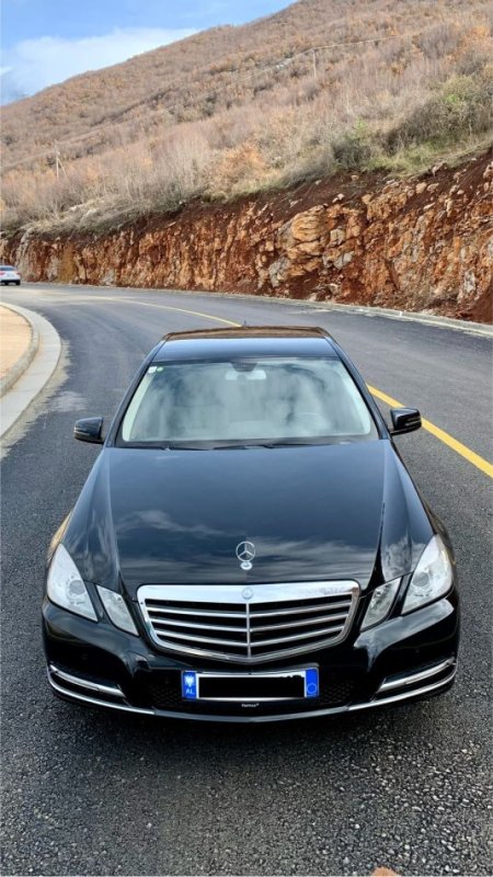 Mercedes-Benz E200 2012 BlueEfficiency