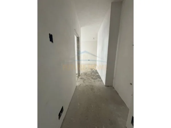 Shitet, Apartament 2+1, Univers City.82000 Euro