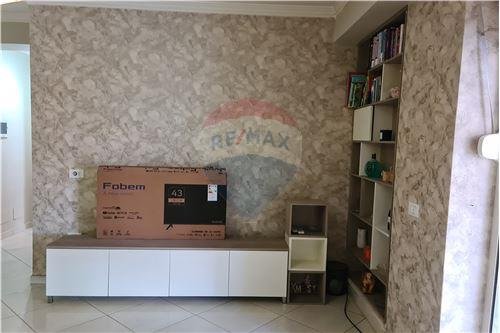 Apartament - Me Qira - Kompleksi Delijorgji, Shqipëri
Apartament 1+1 me qera prane Kompleksit Delijorgji