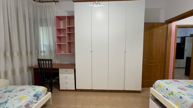 Apartament Me Qera 3+1 Tek Rruga 5-Maji (ID B2386) Tirane