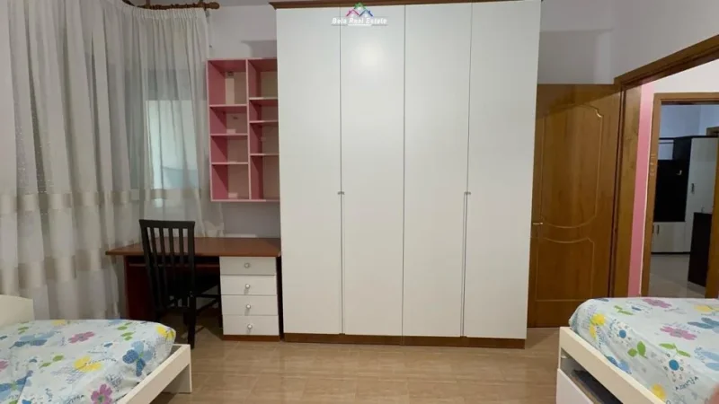 Apartament Me Qera 3+1 Tek Rruga 5-Maji (ID B2386) Tirane