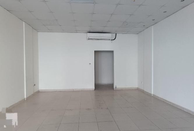 Jepet Me Qera Dyqan Tek Rruga Barrikadave (ID BD21318) Tirane