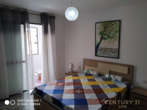 Apartament 1+1 Për Shitje në Tregu Elektrik