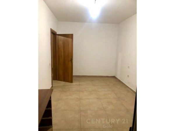 APARTAMENT 1+1 NE SHITJE NE ASTIR