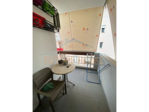 Shitet, Apartament 2+1+2, Fresk, Tiranë.