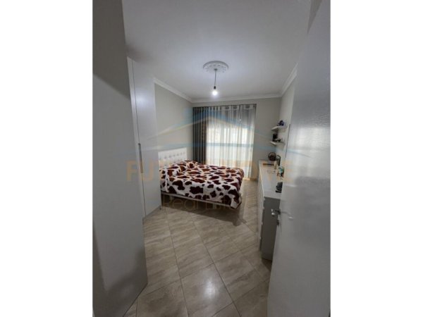 Shitet, Apartament 2+1+2, Unaza e Re, Tiranë UNA38920