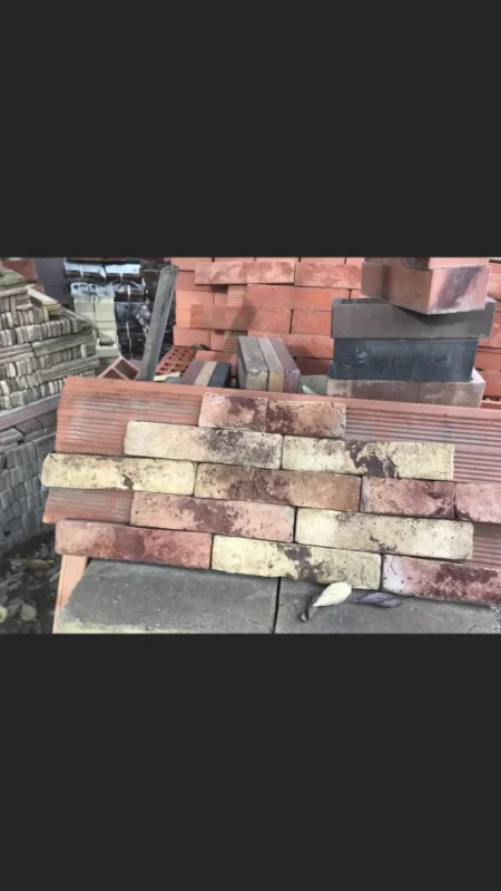 Tulla shamat zjarrduruese te reja dhe te perdorura, ne ngjyra forma dhe permasa te ndryshme sipas kerkeses tuaj, pllaka  balte veshjeje ambjentesh te ndryshme, llac shamat zjarrdurues, pluhur mermeri, aksesor te ndryshem, etj🤲🤲🤲