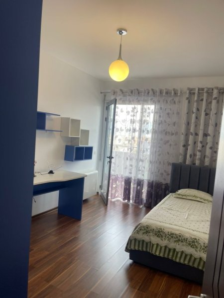 Qera,apartament 2+1 me qera tek Liqeni i Thate