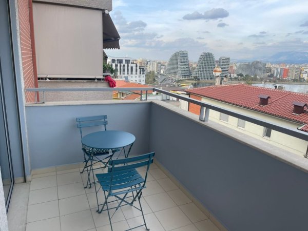 Qera,apartament 2+1 me qera tek Liqeni i Thate