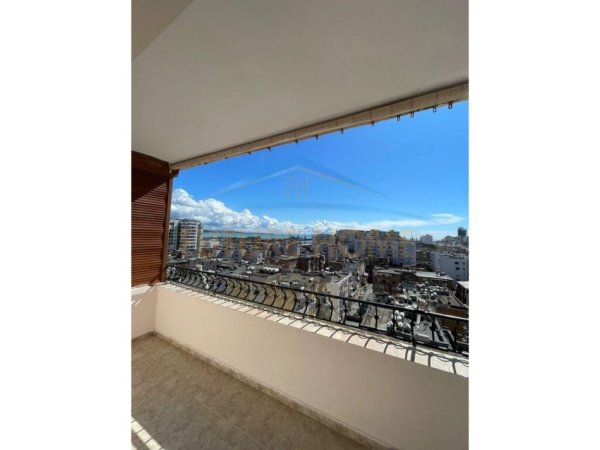 Shitet, Apartament 2+1+2, Tregu i Vogel, Durres