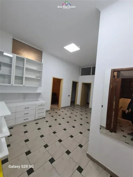 Jepet Me Qira Kati I 2 I Nje Vile 3+1 Ne Institut (ID BV22129) Tirane