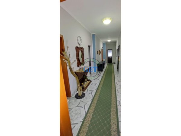 Shitet, Apartament 2+1+2, Tek Tregu Fshatar, Durres