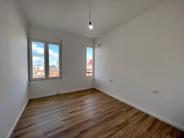 Shitet Apartament 2+1, “Xhamlliku”, Tiranë. ( 132.000 Euro )