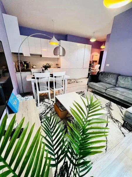 Apartament ne shitje!