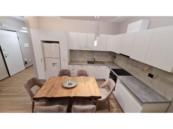 Qera ,Apartament 2+1+ P TEG