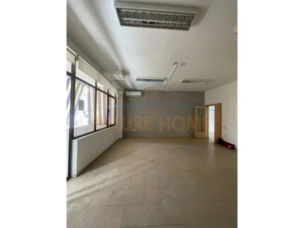 Qera ,Ambjent Biznesi , Rruga Pjeter Budi , Tirane