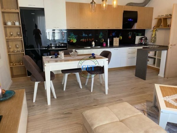 Shitet, Apartament 1+1 ne Plepa, Durres.