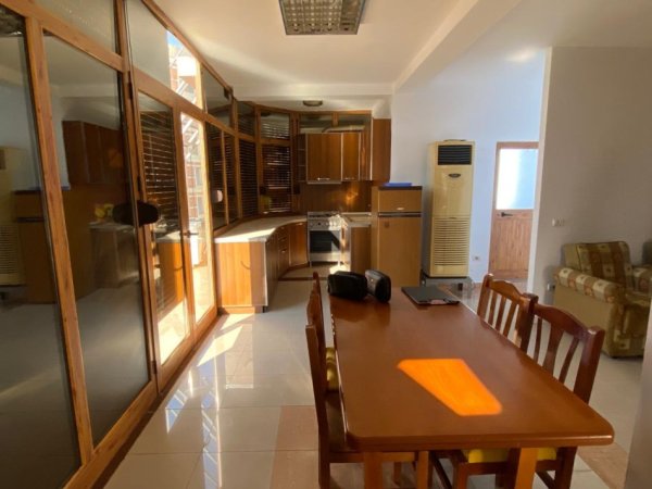 Qera, Apartament 2+1+2, Zogu i Zi, Tiranë