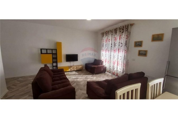 Apartament - Me Qira - Tregu i Madh - Rruga 5 Maji, Shqipëri
Apartament 2+1 per qera tek 5 Maji!