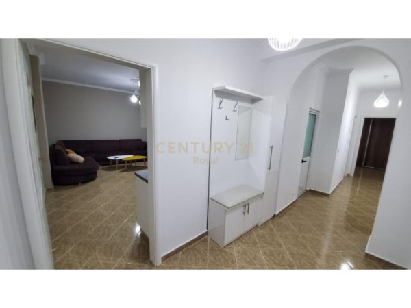 SHESIM APARTAMENT 2+1 NE BULEVARDIN E RI, NE YZBERISHT  royal89703