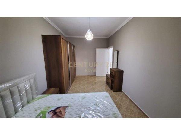 SHESIM APARTAMENT 2+1 NE BULEVARDIN E RI, NE YZBERISHT  royal89703