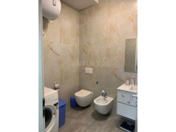 Apartament 1+1 për Shitje në Bulevardin e Ri, Tiranë