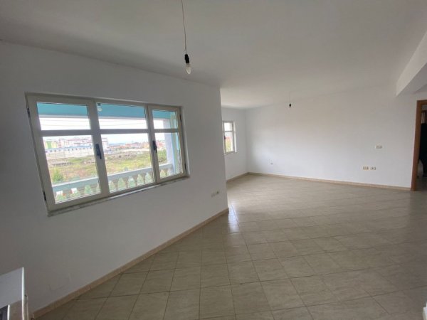 APARTAMENT 2+1 NE SHITJE TE TERMINALI