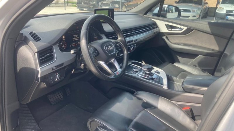 Shitet Audi q7 cmimi 28.000 euro
