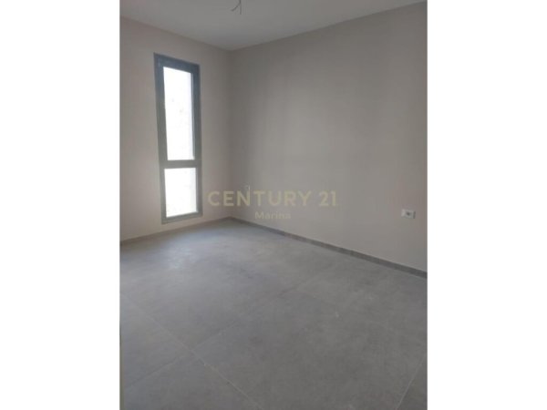 APARTAMENT 2+1 PER SHITJE NE LUNGOMARE!