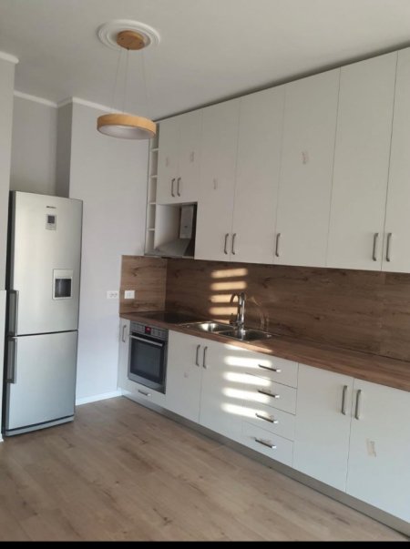 Jepet me qira apartament 2+1+1+bllk, Yzberisht