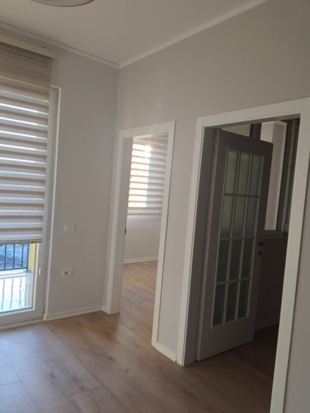 Jepet me qira apartament 2+1+1+bllk, Yzberisht