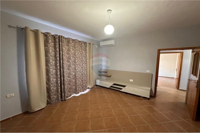 Apartament 2+1 me qira per 45'000ALL/muaj!