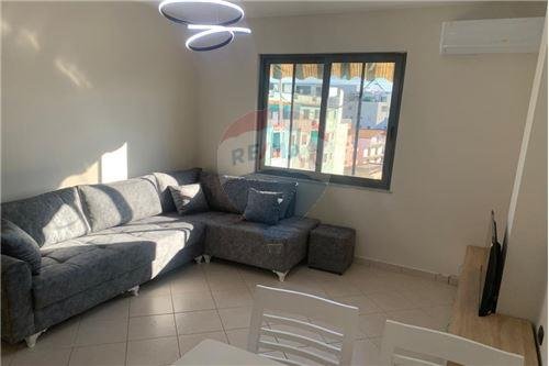 Apartament - Me Qira - Shkolla e Baletit - Tregu Elektrik, Shqipëri
Apartament 1+1 per qira, Tregu Elektrik