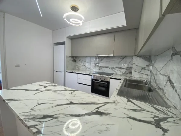 📢Apartament 2+1 me Qera Prane 21 Dhjetorit🔑