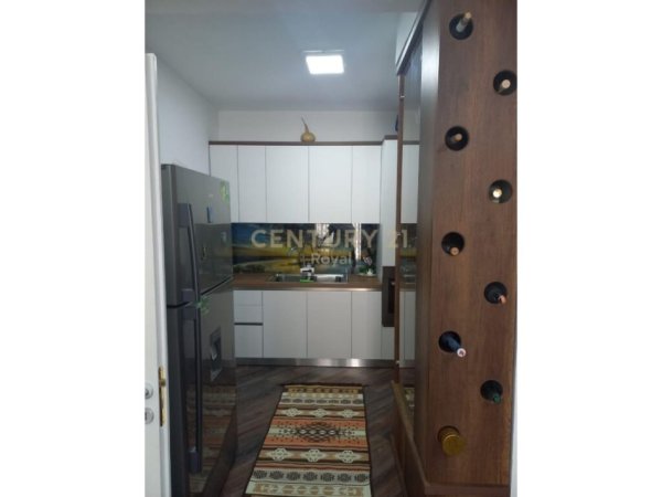 APARTAMENT 2+1 I MOBILUAR NE FRESK