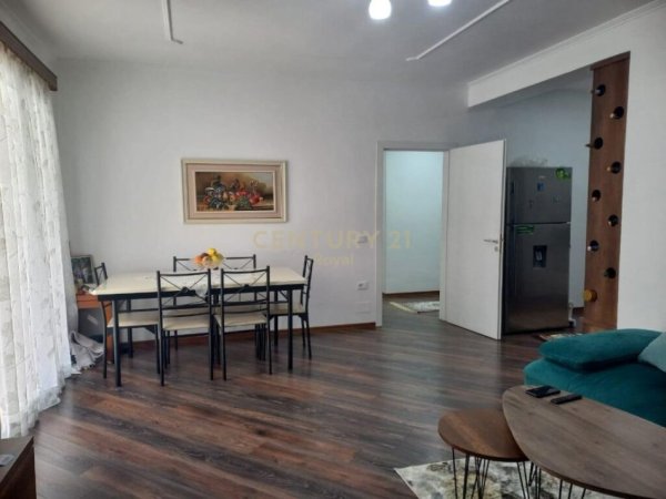 APARTAMENT 2+1 I MOBILUAR NE FRESK