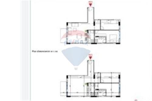 Shitet Apartament 2+1+2 tek Bulevardi i ri, Rruga Jordan Misja