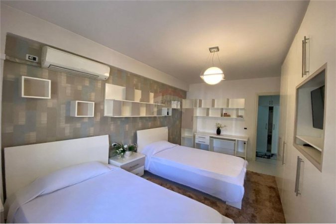 Super apartament 2+1+2 per qira Komuna e Parisit