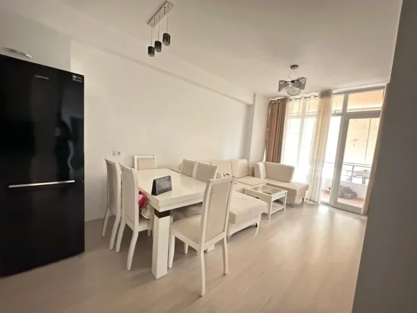 JEPET APARTAMENT 2+1 ME QIRA NE ASTIR.