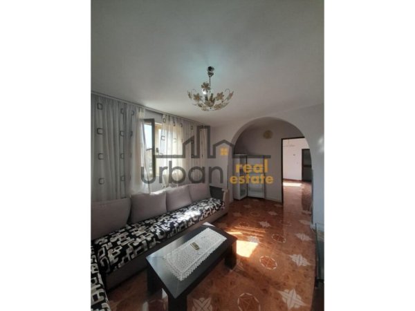 Shitet, Apartament 2+1, Bulevardi Zogu i Parë, Tiranë - 140 000€ | 87 m²