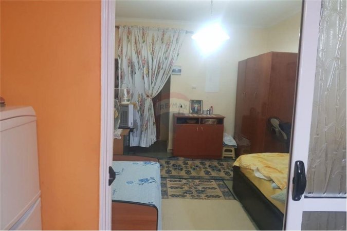 Apartament - Në Shitje - Tirana e Re, Shqipëri
APARTAMENT 3+1+2 PER SHITJE NE BLLOK, PETRO NINI!