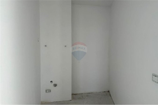 Luxury Condo - Në Shitje - Tirana e Re - Liqeni i Tiranës, Shqipëri
Apartament per shitje me cmim okazion tek Lakeview