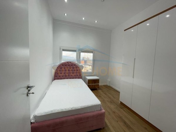 Qera , Apartament 2+1 , Komuna e Parisit , Tirane