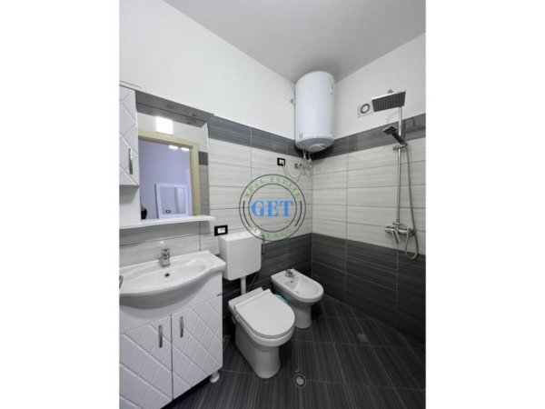 Shitet, Apartament 1+1 tek Shkembi Kavajes ne Durres.